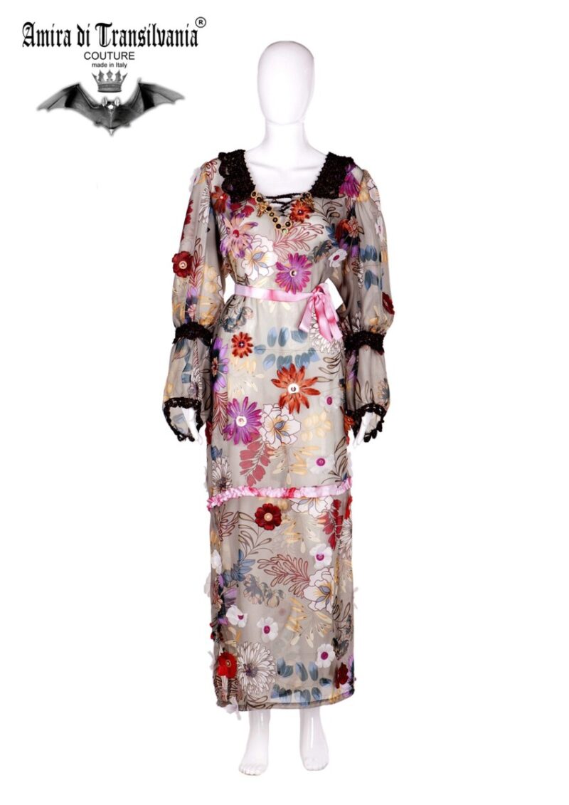 Abito couture con fiori ricamati