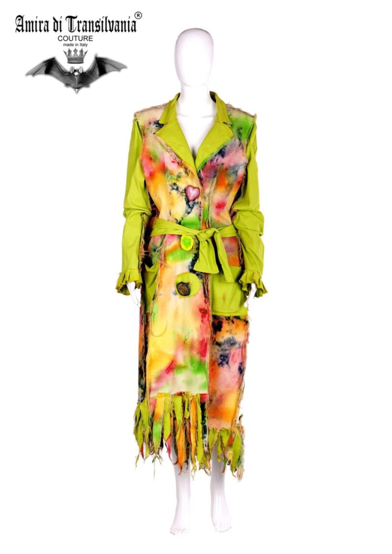 Cappotto di jeans dipinto a mano