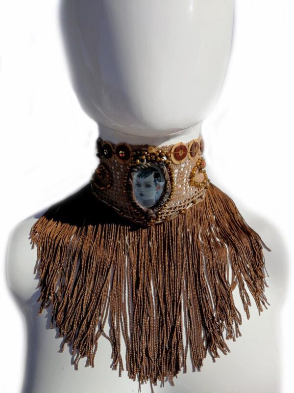 collare-marrone.jpg