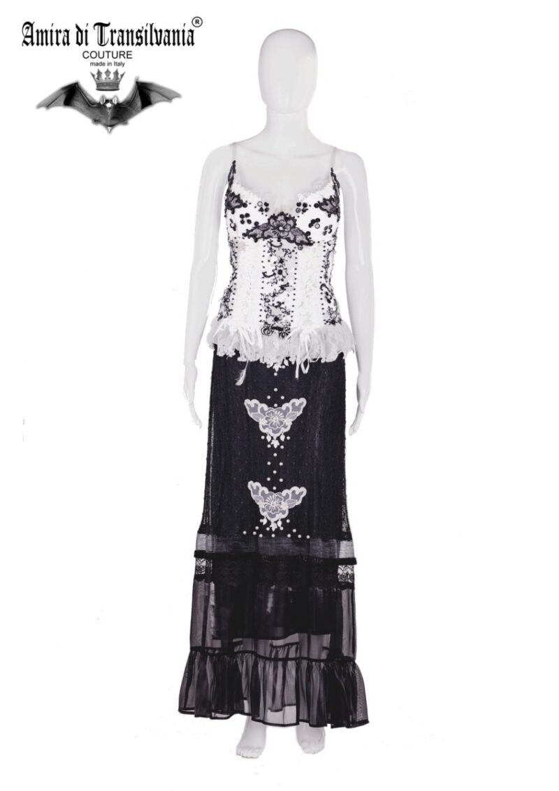 Completo nero e bianco con corset e gonna in pizzo e ricamo
